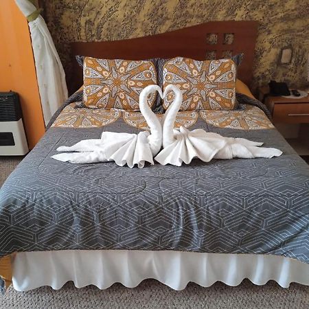 Hotel VIRGEN DEL SOCAVON Oruro Buitenkant foto