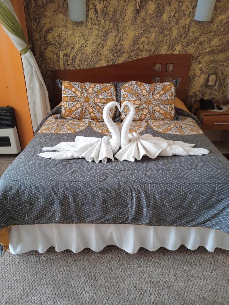 Hotel VIRGEN DEL SOCAVON Oruro Buitenkant foto