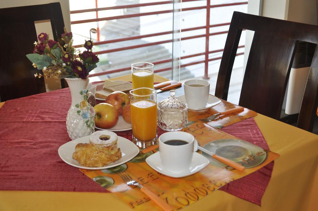 Hotel VIRGEN DEL SOCAVON Oruro Buitenkant foto