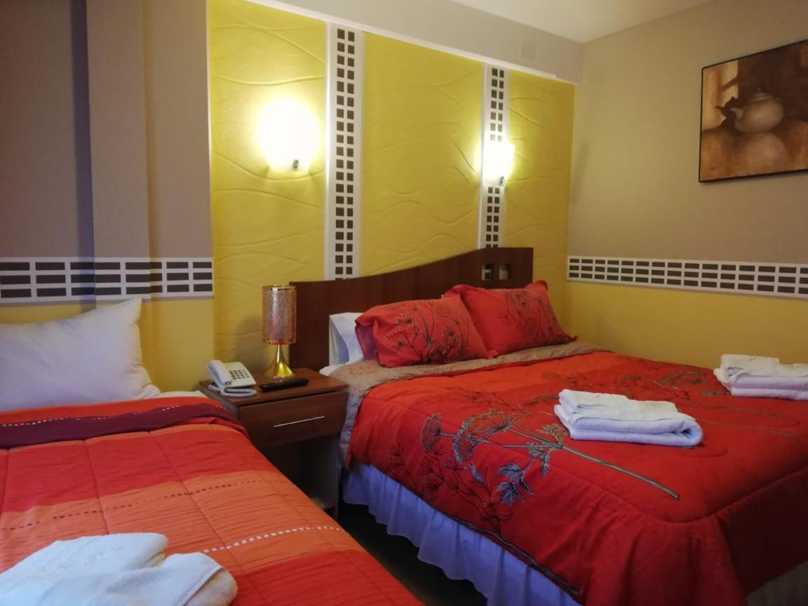Hotel VIRGEN DEL SOCAVON Oruro Buitenkant foto