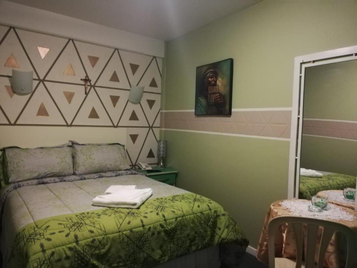 Hotel VIRGEN DEL SOCAVON Oruro Buitenkant foto