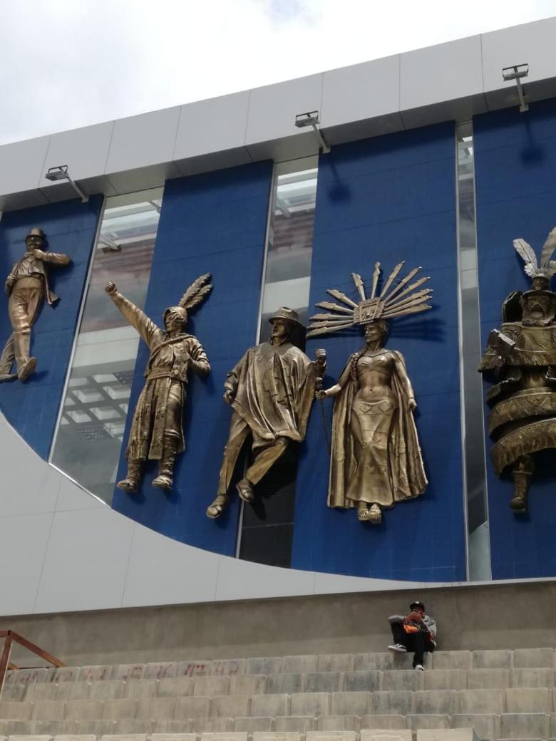 Hotel VIRGEN DEL SOCAVON Oruro Buitenkant foto
