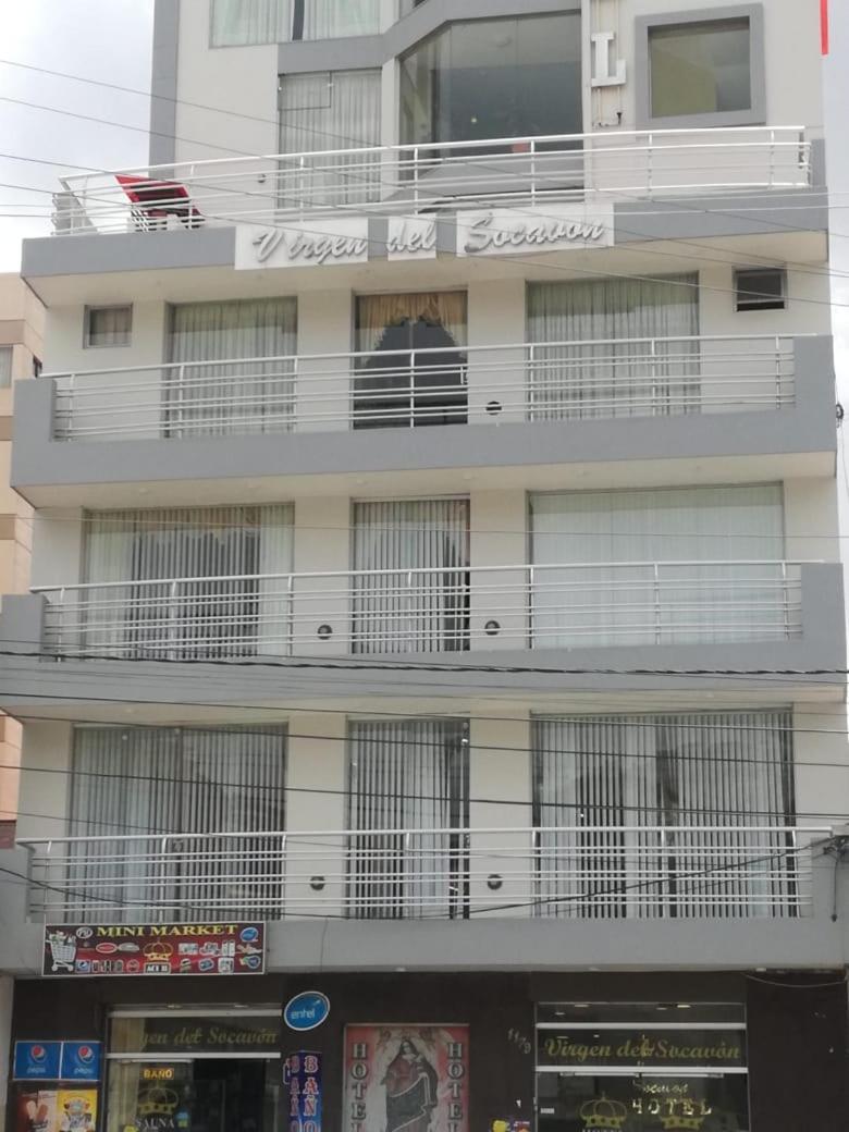 Hotel VIRGEN DEL SOCAVON Oruro Buitenkant foto